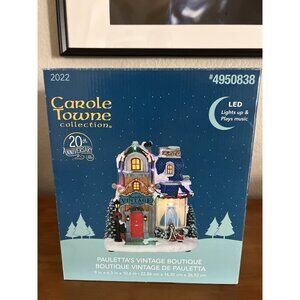 Carole Towne Christmas Village Paulettas Vintage Boutique 20th Lights and Music